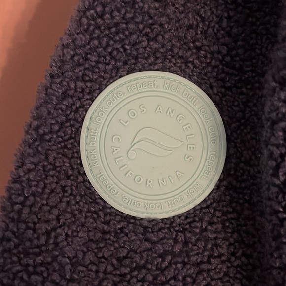 Fabletics fleece pull over - Picture 2 of 11